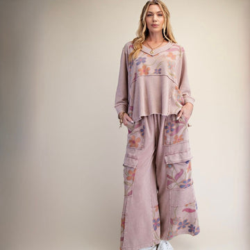 C 921. NWT Easel Floral Print Washed Top & Terry Pants Set - Size Medium (will fit Large)