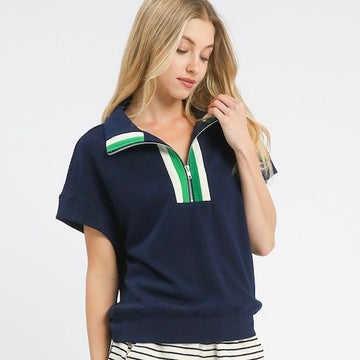 B 913. NWT Umgee Textured Zip Collar Knit Top - Size Small