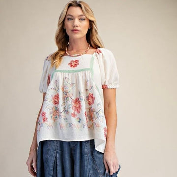 C 932. NWT Easel Embroidered Gauze Top - Size Medium