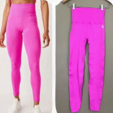 A 806. Free People Movement Good Karma Leggings MSRP $78 - Size XS/Small